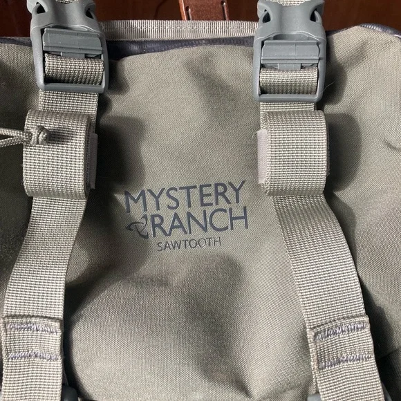 Black Friday - MYSTERY RANCH Sawtooth 45 Pack Foliage - Picture 2 of 3